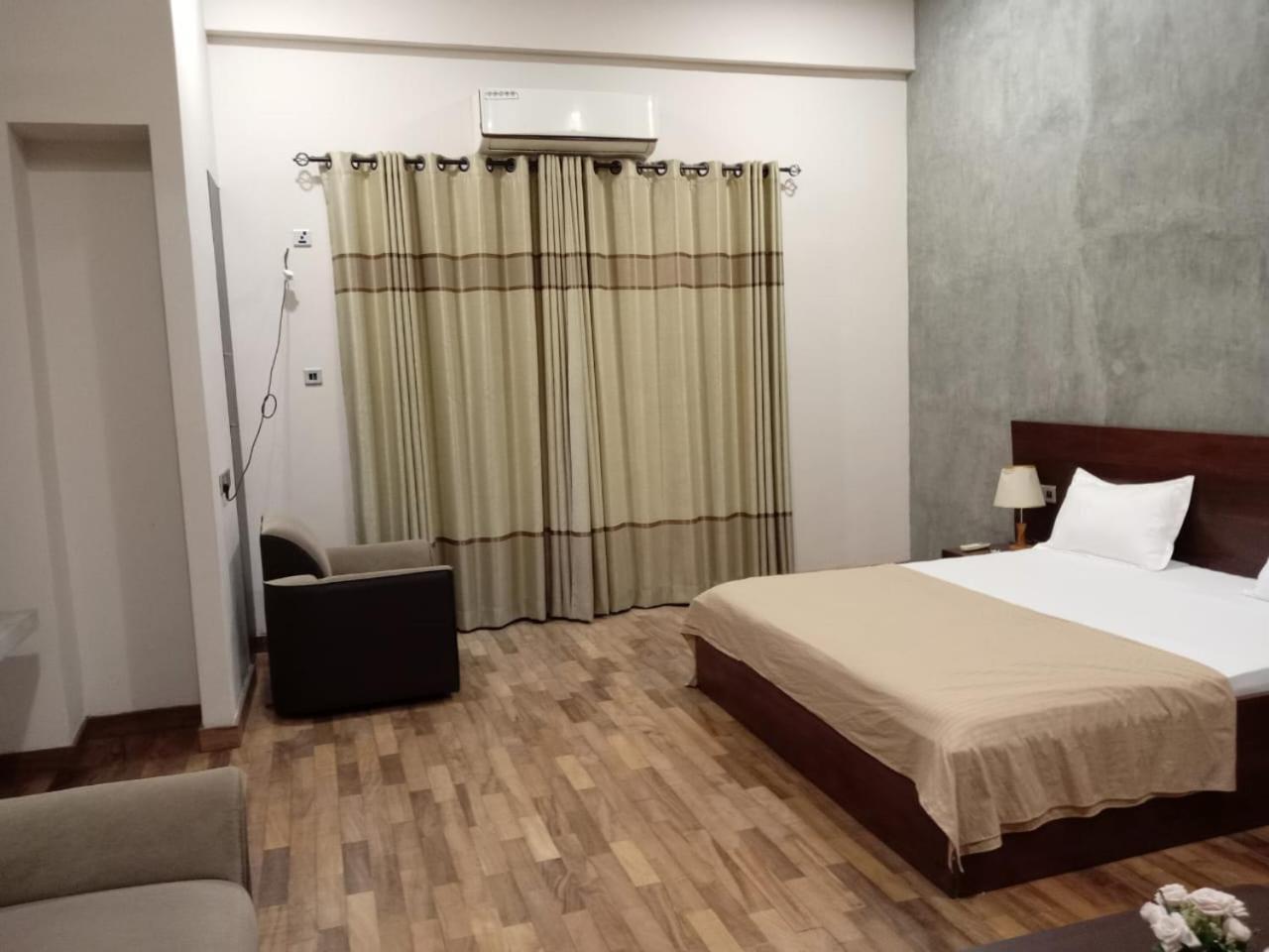 Thalangama Lakeview Lodge Battaramulla Kültér fotó