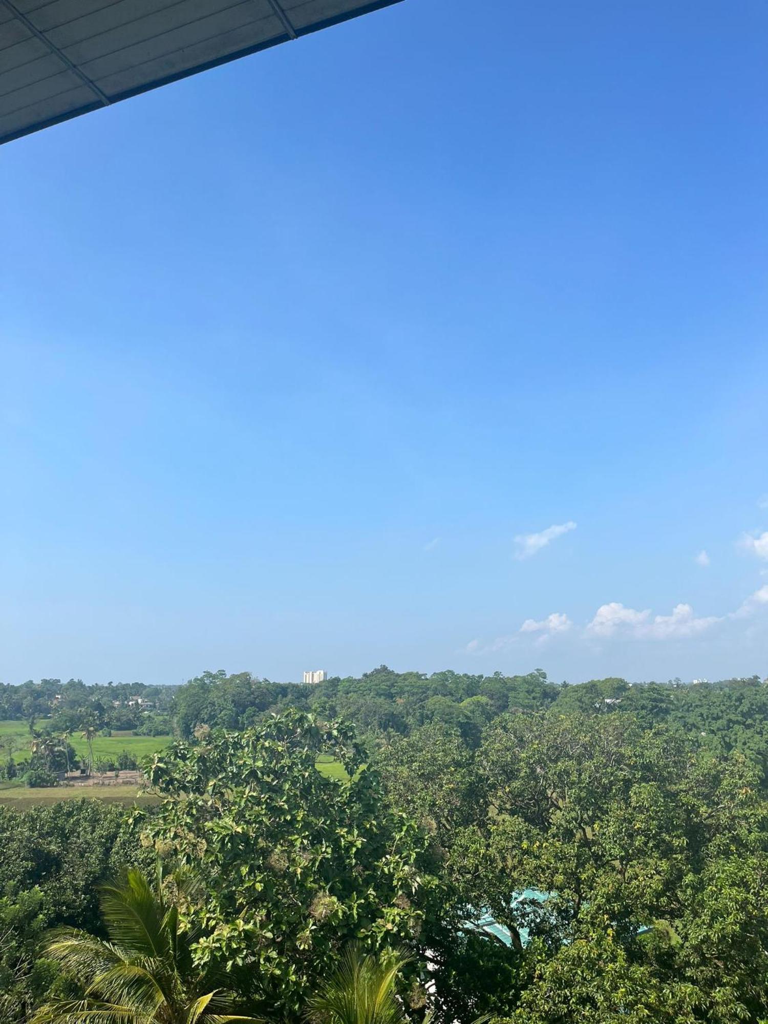 Thalangama Lakeview Lodge Battaramulla Kültér fotó