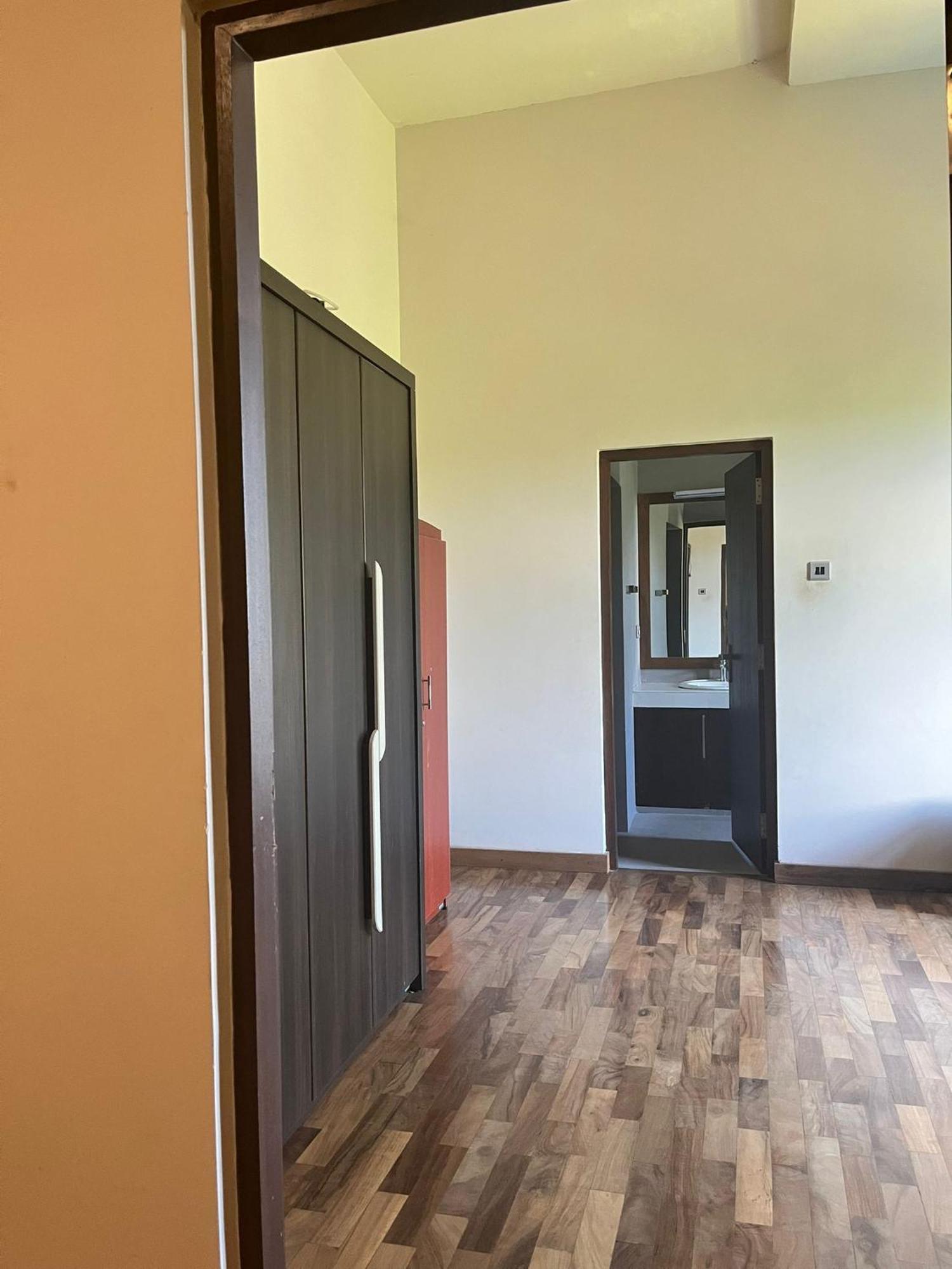 Thalangama Lakeview Lodge Battaramulla Kültér fotó