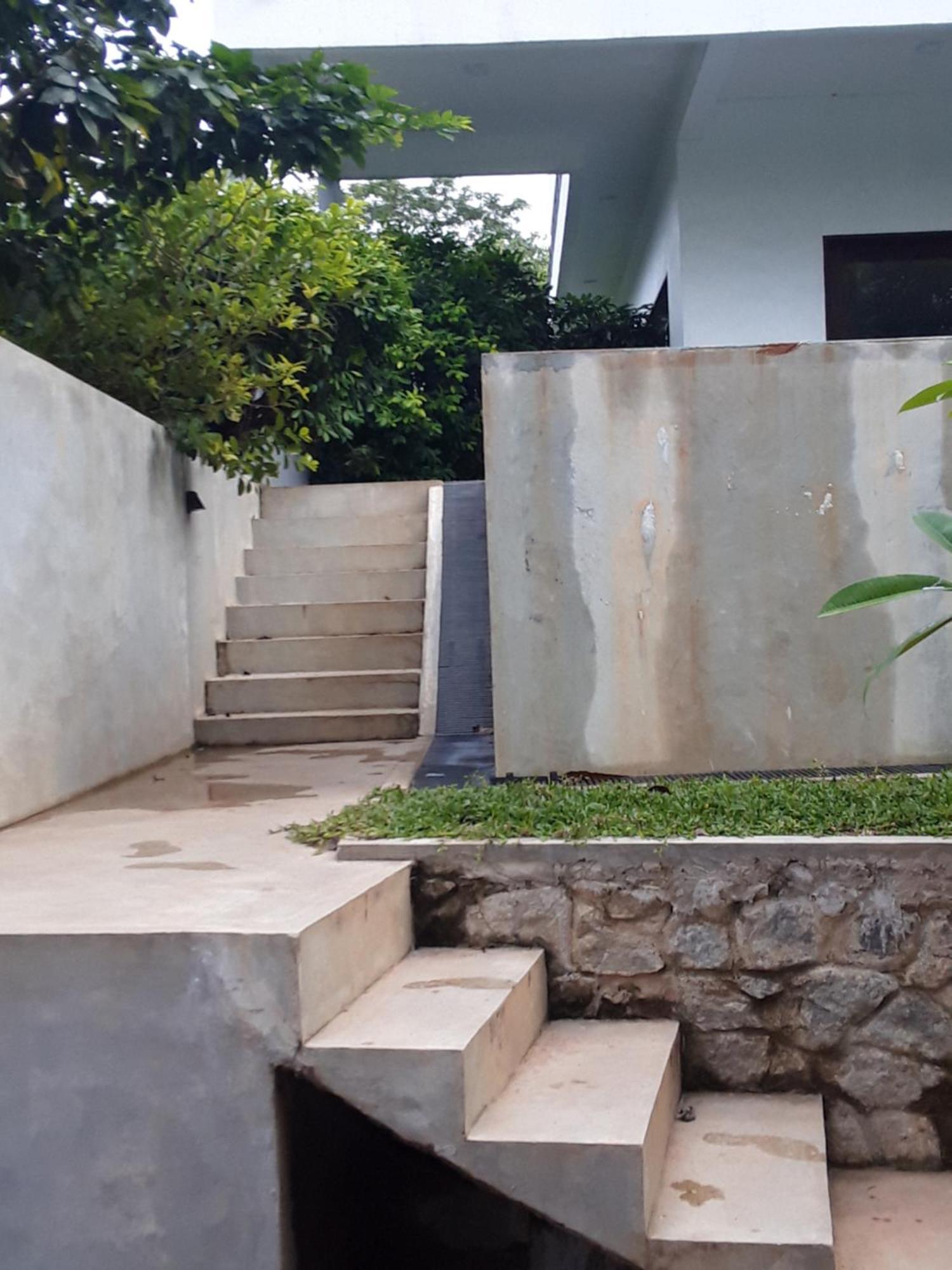 Thalangama Lakeview Lodge Battaramulla Kültér fotó